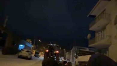 traktorun arkasina lastik baglayarak kilometrelerce eglendiler ee428e940cb8 |