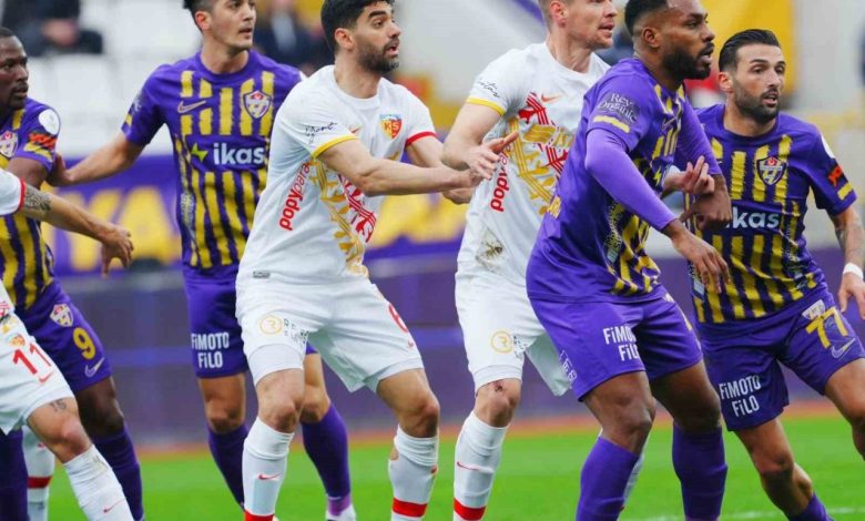 Trendyol Süper Lig: Eyüpspor: 0 - Kayserispor: 0 (İlk yarı) 1 trendyol super lig eyupspor 0 kayserispor 0 ilk yari 700aab175b68 |