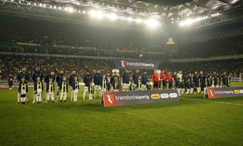 trendyol super lig fenerbahce 0 kasimpasa 0 mac devam ediyor a6ea8ff9a50b |