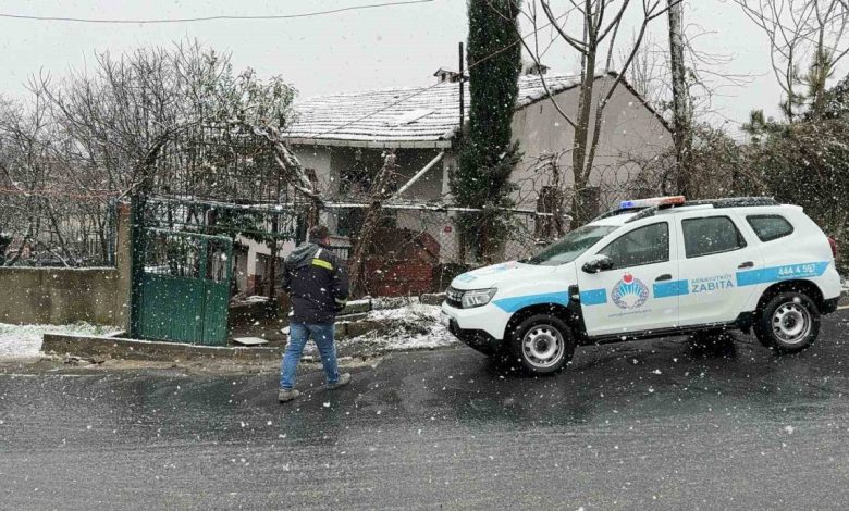 yeraltindaki elektrik kablolari patladi cadde trafige kapatildi cb25d09edd5f |