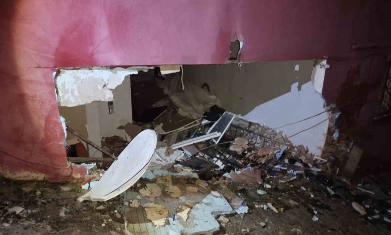 yokusta kayan otomobil taksiye ve evlere carpti feci kaza kamerada 0999d0dbe077 |