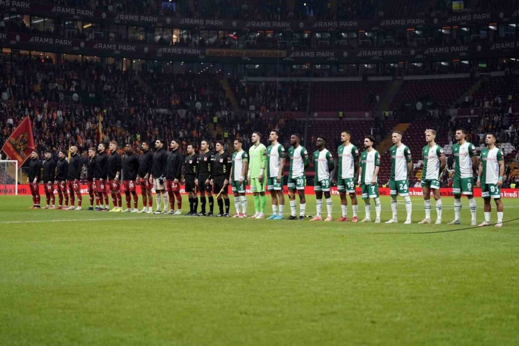 ziraat turkiye kupasi galatasaray 0 konyaspor 0 mac devam ediyor f04210814f8a |