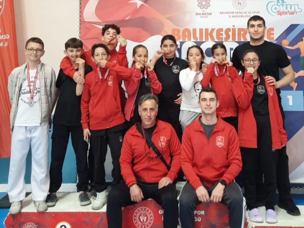 13 Madalyanın 11'i Altın Olan ESA Altın Gibi Parladı 4 IMG 20250316 WA0026 |