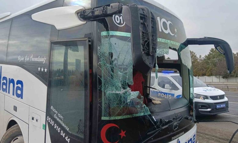 ankarada 5i agir 16 kisinin yaralandigi otobus kazasi kameraya yansidi 3a347f0a61f6 |