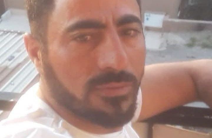 Annesini arabada birlikte yakaladığı adamı kamayla öldürdü 1 annesini arabada birlikte yakaladigi adami kamayla oldurdu 3928abcc4905 |