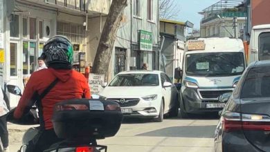 araci yola birakip gitti metrelerce arac trafigi olustu 442683bcc89e |