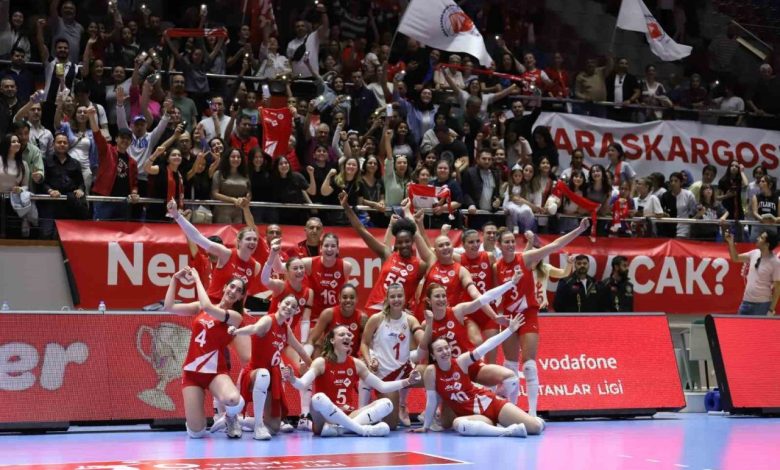 Aras Kargo Kadın Voleybol Takımı, ligdeki yerini sağlamlaştırdı 1 aras kargo kadin voleybol takimi ligdeki yerini saglamlastirdi 5273a594efc5 |