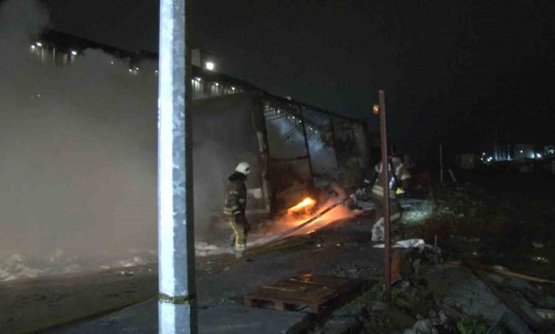 arnavutkoyde 2 tir alev alev yandi 64c991190558 |