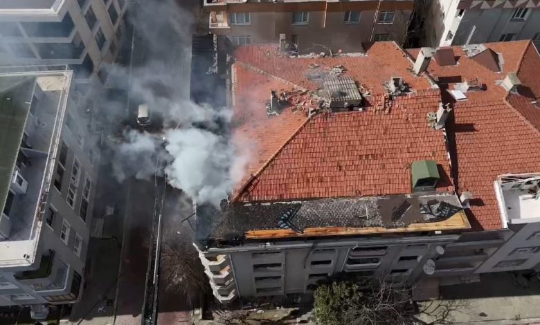 avcilarda korkutan cati yangini 9f631890978d |