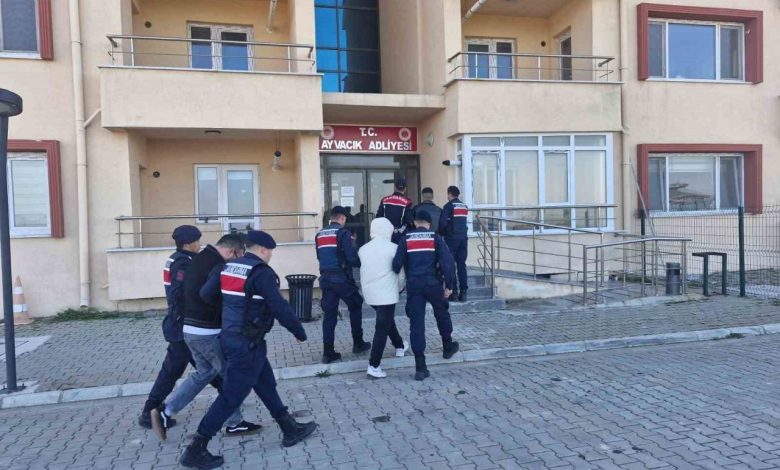 ayvacikta darbedilen kisi hayatini kaybetti 2 kisi tutuklandi 0422b9e508e3 |