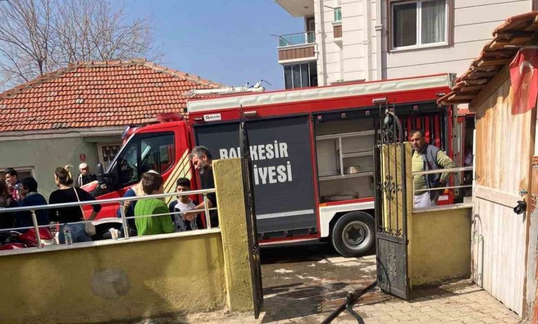 ayvalikta ev yangini cc23c852673f e1741591790474 |