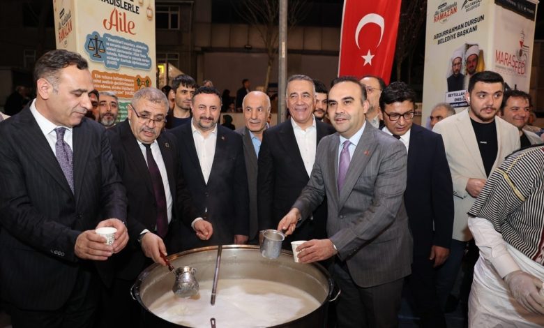 bakan kacir sultangazi belediyesi ramazan cadirini ziyaret etti 0f1c6ba69047 |