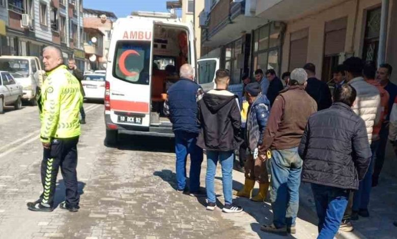 Balıkesir’de tüfekli saldırıda 2 kişi yaralandı 1 balikesirde tufekli saldirida 2 kisi yaralandi b199a23e4635 e1741592017540 |