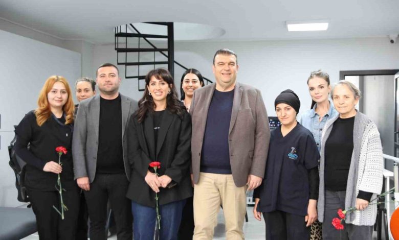 baskan yetiskinden kadin mesai arkadaslarina 8 mart ikramiyesi c9f855c6b0bd |