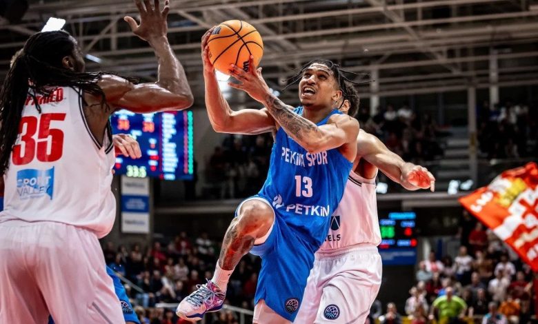 Basketbol Şampiyonlar Ligi: Pallacanestro Reggiana: 77 - Aliağa Petkimspor: 70 1 basketbol sampiyonlar ligi pallacanestro reggiana 77 aliaga petkimspor 70 a5dd97b8eb2c |