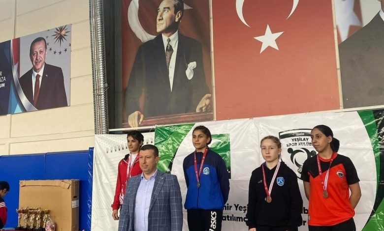 bayanlar gures turnuvasinda buyuksehirli sporculardan 7 madalya a871ea8689af |