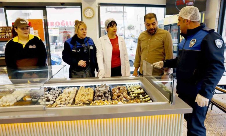 bayraklida bayram denetimi 2d1e134e1244 |