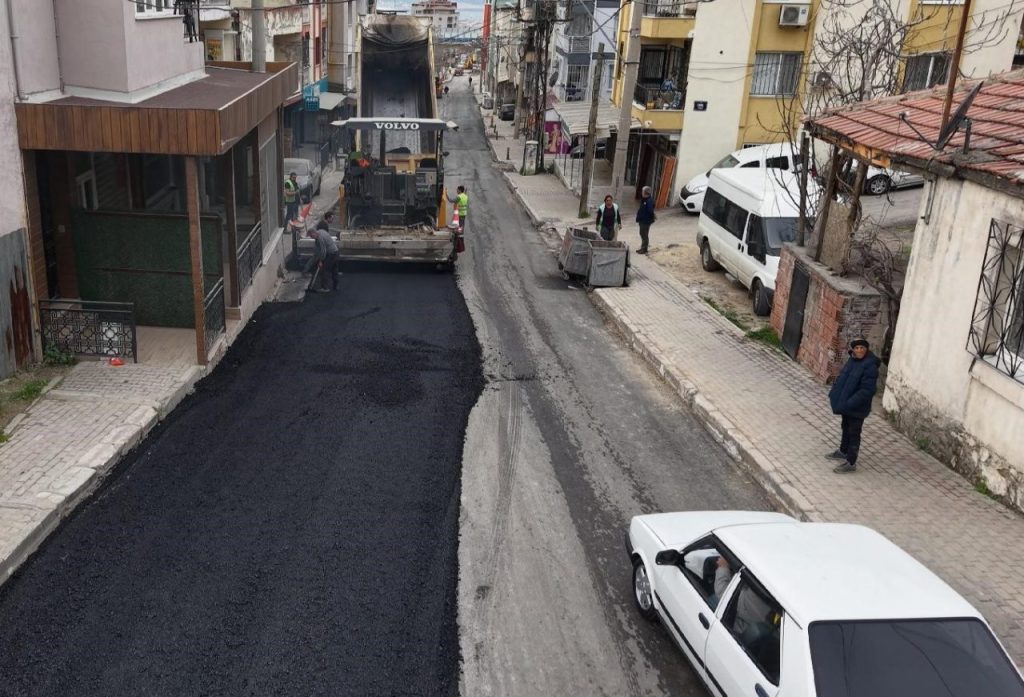 bayraklida yol yenileme ve ust gecit calismalari suruyor 190bb87c1174 |