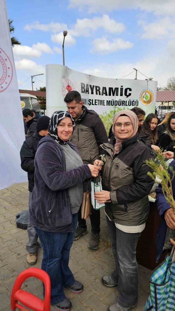 bayramicte 1450 fidan dagitildi 3af208a442ad |