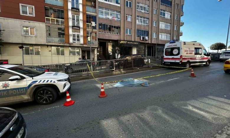 Bayrampaşa’da feci kaza kamerada: Yolun karşına geçen yayaya çarpıp kaçtı, kısa sürede yakalandı 1 bayrampasada feci kaza kamerada yolun karsina gecen yayaya carpip kacti kisa surede yakalandi f22a266e4ac1 |