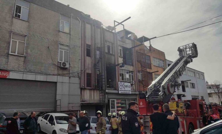 bayrampasada yanginda can pazari 2 kadin isci catida mahsur kaldi f2d86e53111a |