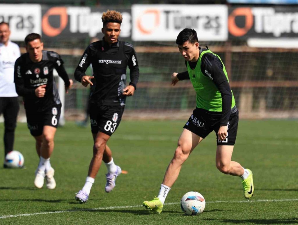 besiktas konyaspor macinin hazirliklarini surdurdu 2f60fc4b50ce |