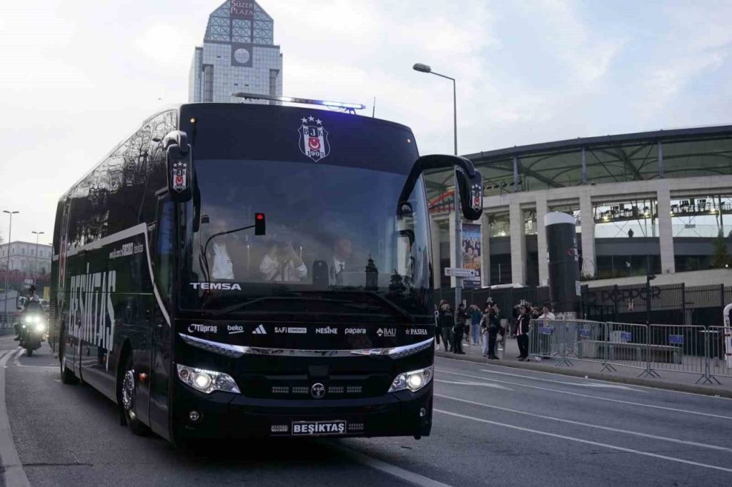 besiktas stada geldi 8b2af3e26f61 |