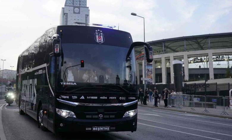 Beşiktaş stada geldi 1 besiktas stada geldi 8b2af3e26f61 |
