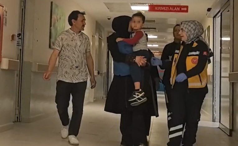bursada cocugun yuttugu madeni para yemek borusuna takildi 02efeb19b26f |