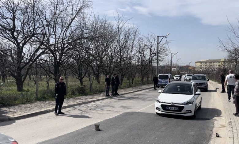 Bursa’da lise öğrencisini darp edip, pompalı tüfekle vurdular 1 bursada lise ogrencisini darp edip pompali tufekle vurdular b45dd2049bdb |