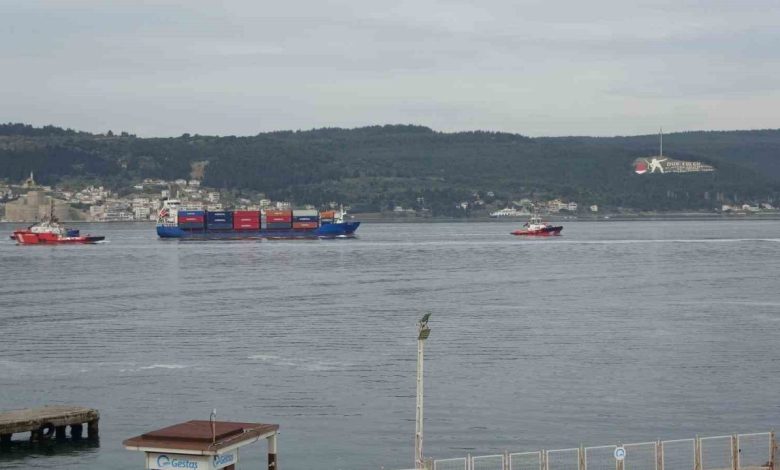 Çanakkale Boğazı’nda makine arızası yapan konteyner gemisi, yedeklenerek çekildi 1 canakkale bogazinda makine arizasi yapan konteyner gemisi yedeklenerek cekildi e33f5a41d4dc |