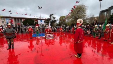 canakkale deniz zaferinin 110 yil donumu kutlamalarinda mehteran gosterisi bc0afc250c78 |
