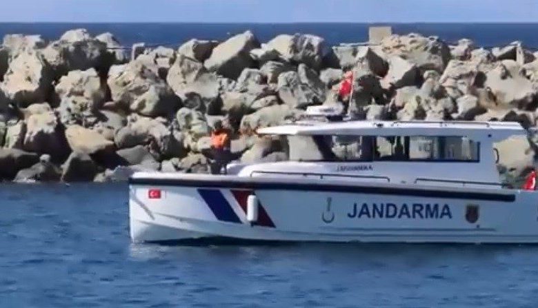 Çanakkale kıyılarında güvenlik güçleniyor 1 canakkale kiyilarinda guvenlik gucleniyor 1bf16c93ff5a |