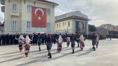 canakkalede 110 yillik zafer coskusu 82df01ac9287 |