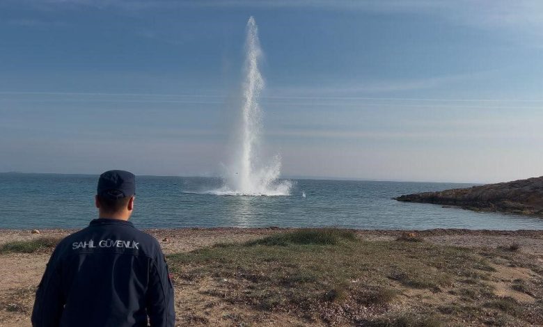 Çanakkale’de denizde bulunan mayın imha edildi 1 canakkalede denizde bulunan mayin imha edildi d9110e22055f |