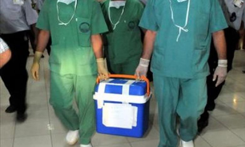 Organları 3 kişiye hayata verecek 1 canli vericiden bobrek nakli |
