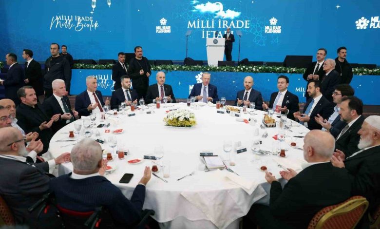 cumhurbaskani erdogan cumhuriyeti kurmakla ovunen bir partinin genel baskani cikiyor resmen siyasi mandacilik talep ediyor 44c78a3e4c8f |