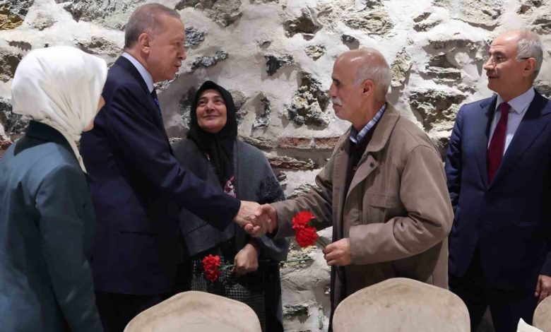 Cumhurbaşkanı Erdoğan: "Demir yumruğumuzu daima hazır tutuyoruz" 1 cumhurbaskani erdogan demir yumrugumuzu daima hazir tutuyoruz 69b7e5f18612 |