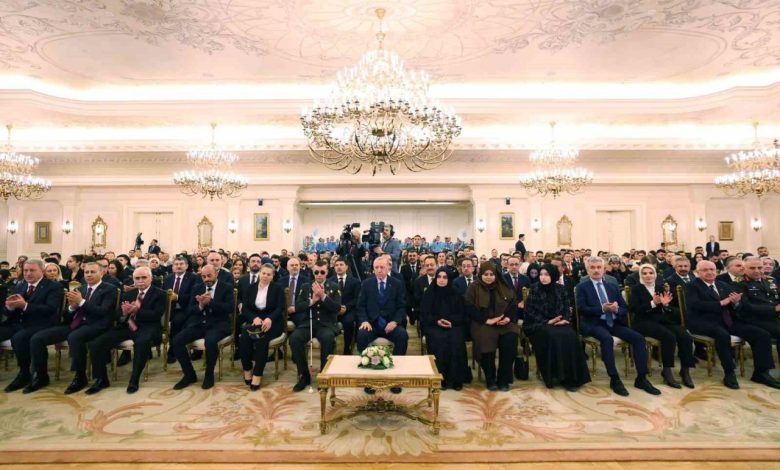 cumhurbaskani erdogan hicbir silah vatan sevgisine millet sevgisine galip gelemez aa4a92abfe1d |