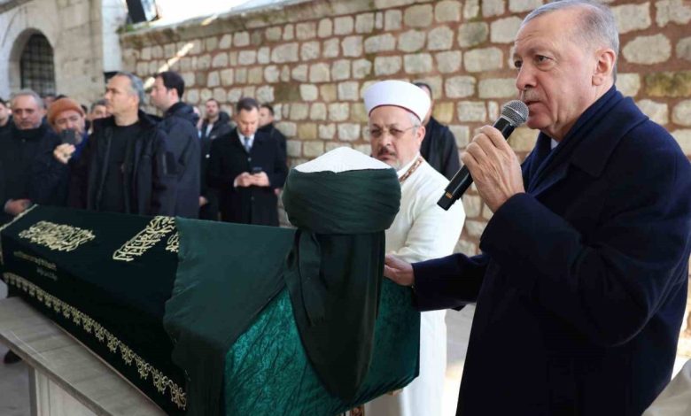 Cumhurbaşkanı Erdoğan, Kasım Yağcıoğlu’nın cenaze törenine katıldı 1 cumhurbaskani erdogan kasim yagcioglunin cenaze torenine katildi 48b0deb1a83a |