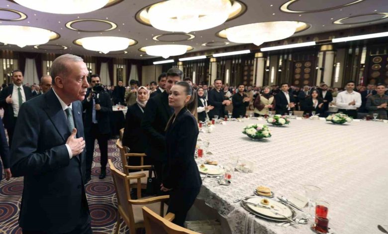 cumhurbaskani erdogan sokaklarda teror estirenlerin bu ulkeyi yangin yerine cevirmek isteyenlerin varacagi hicbir menzil yoktur girdikleri yol cikmaz sokaktir 90b0933dd393 |