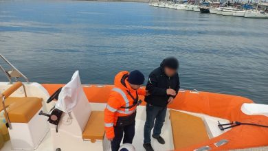 denizin ortasinda rahatsizlanan kisi tahliye edildi 07f462b49f00 |