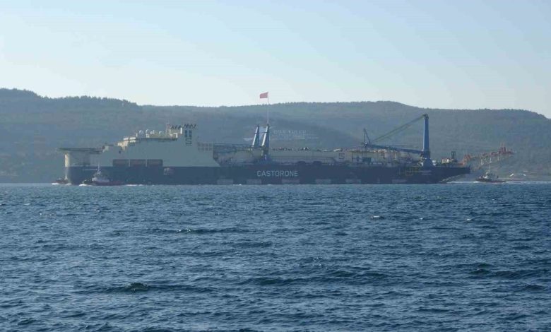 Derin denizde boru döşeme gemisi ’Castorone’ Çanakkale Boğazı’ndan geçti 1 derin denizde boru doseme gemisi castorone canakkale bogazindan gecti 85f4bbb39562 |