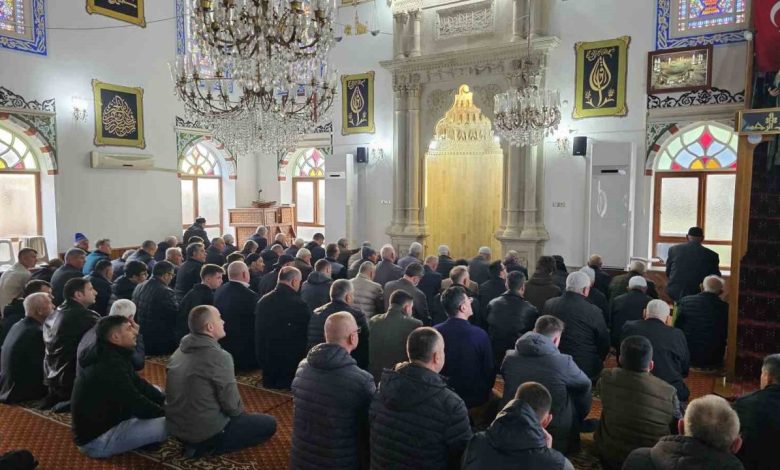 doganpinar koyunde bayramlasma gelenegi 71 yildir suruyor ab97d16dab21 |