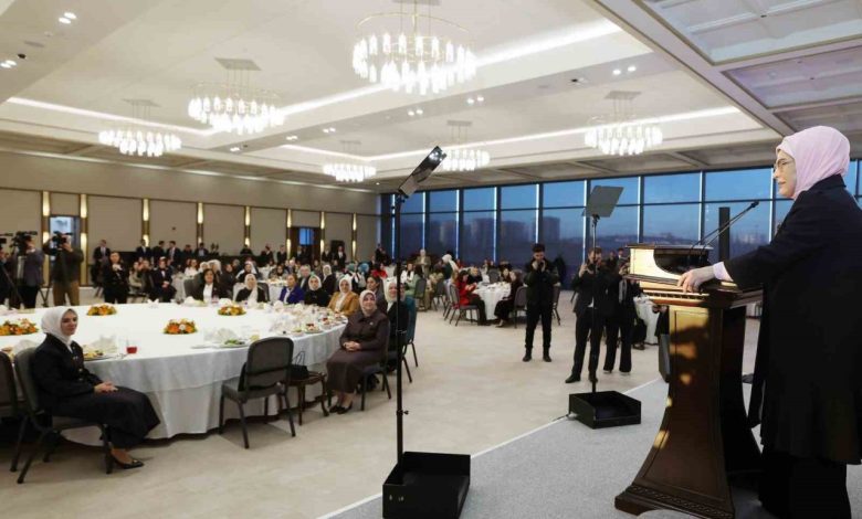 emine erdogan ak parti genel merkez kadin kollari baskanliginin iftarina katildi 0837af408a2e |