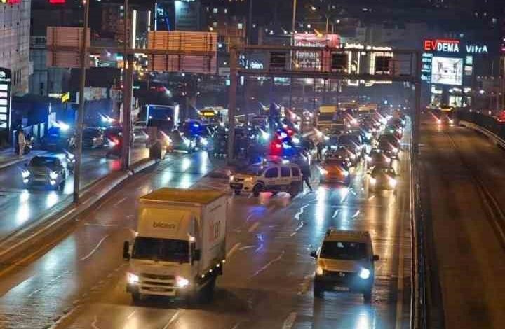 Esenyurt’ta polisten kaçan alkollü sürücü Avcılar’da yakalandı 1 esenyurtta polisten kacan alkollu surucu avcilarda yakalandi 021f8418cd8d |