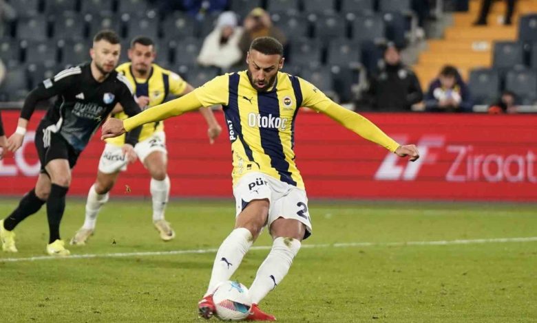Fenerbahçe’de Cenk Tosun bilmecesi! 1 fenerbahcede cenk tosun bilmecesi bf03f50d3a8d |