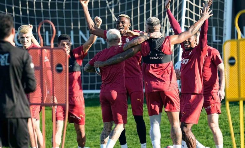 galatasaray alanyaspor maci hazirliklarini belekte surdurdu 41160ff5f5e2 |