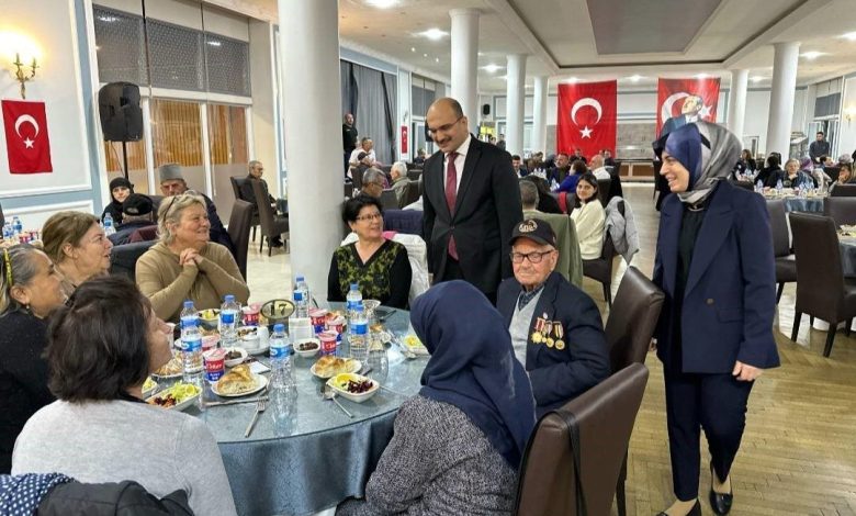gelibolu kaymakami sehit ve gazi aileleriyle iftarda bulustu 403425062eba |