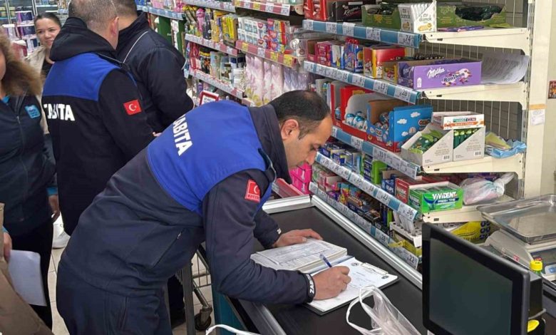 gemlikte marketlere denetim 25 tarihi gecmis urun tespit edildi f8c7faaf7c89 |